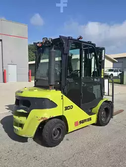 Diesel Forklifts 2022  Clark S30D (5)
