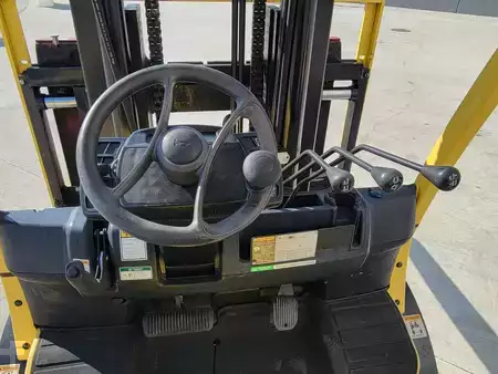 Propane Forklifts 2016  Hyster H100FT (10)