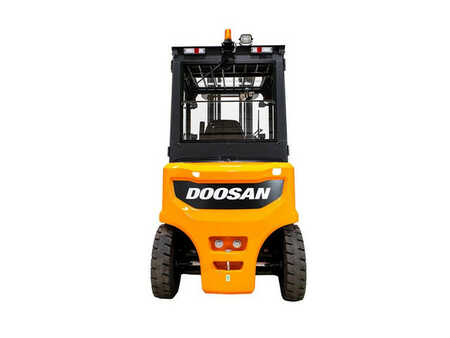 El Truck - 4-hjul 2022  Doosan B45X-7 (3) 
