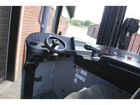 Retráctil 2017  Still FM-X14 reachtruck elektrische triplex sideshift freelift (10)