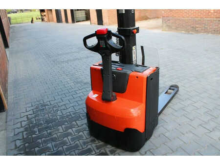 Stacker pedestre 2009  BT Toyota SWE 080L stapelaar elektrische (3)