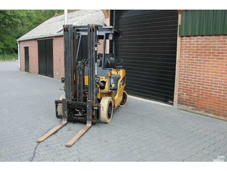 CAT Lift Trucks 25 heftruck lpg 3 delige mast sideshift