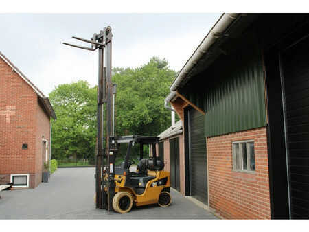 CAT Lift Trucks 25 heftruck lpg 3 delige mast sideshift