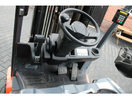 Chariot 3 roues électrique 2014  Toyota 8FBE20 heftruck elektrische 3-delige mast sideshift (10) 