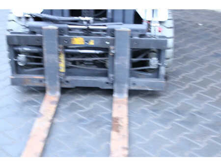 Still RX60-25 heftruck elektrische triplex sideshift lepelverstelling