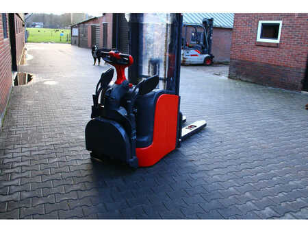 Linde L14AP stapelaar triplex