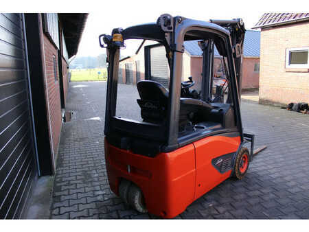 Linde E16 heftruck elektrische triplex freelift sideshift