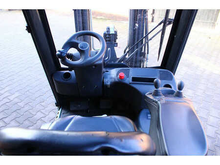 Elektro čtyřkolový VZV 2018  Linde E16 heftruck elektrische triplex freelift sideshift (12)