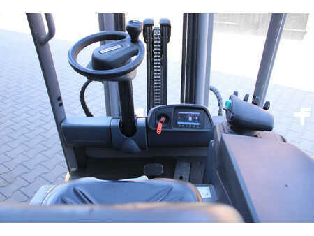 El Truck - 3-hjul 2018  Jungheinrich EFG216 heftruck elektrische lepelversteling freelift triplex sideshift (11)