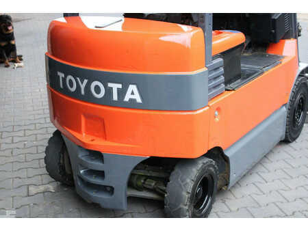 Elektro čtyřkolový VZV 2011  Toyota 7fbmf25 heftruck elektrische accu bj 2021 triplex sideshift lepelverstelling (8)