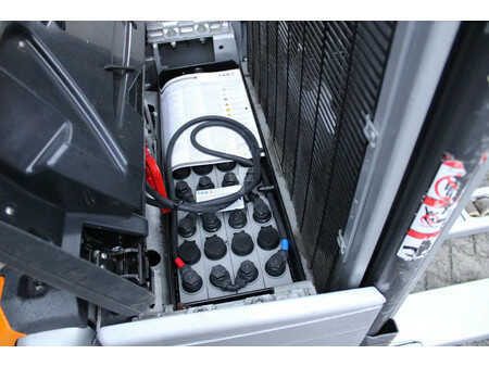 Ruční vysokozdvižný vozík 2016  Still exv16 stapelaar nieuwe accu elektrische triplex freelift (10)