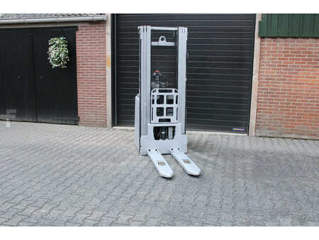 Ruční vysokozdvižný vozík 2016  Still exv16 stapelaar nieuwe accu elektrische triplex freelift (6)