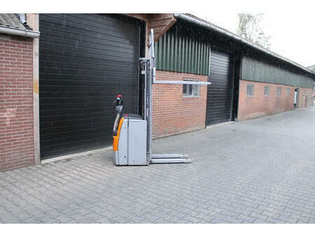 Ruční vysokozdvižný vozík 2016  Still exv16 stapelaar nieuwe accu elektrische triplex freelift (6)