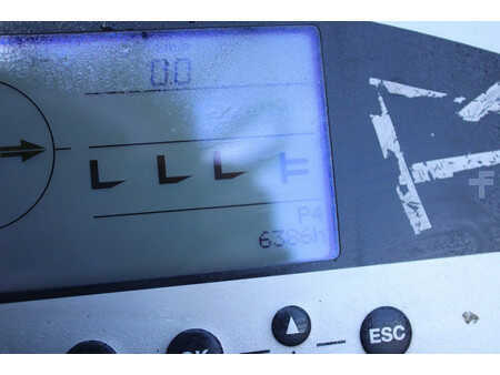 Chariots à mât rétractable 2016  Still FM-X10 reachtruck elektrische triplex sideshift freelift (11)