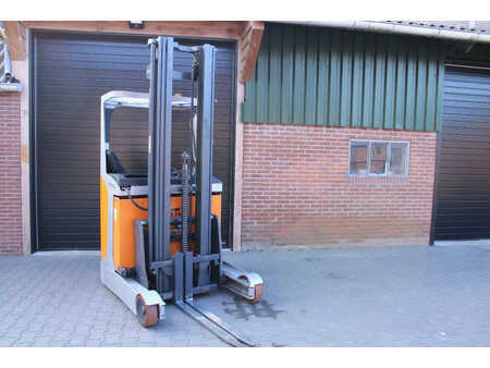 Chariots à mât rétractable 2016  Still FM-X10 reachtruck elektrische triplex sideshift freelift (5)