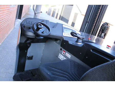 Retraky 2016  Still FM-X14 reachtruck elektrische triplex sideshift freelift (10)