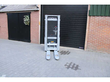 Ruční vysokozdvižný vozík 2018  Still EXV10 stapelaar elektrische met maar 1260 uuur (4)