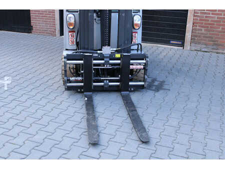 Sähkö - 3 pyör 2017  Still RX20 20 heftruck elektrische accu 88% triplex lepelverstelling sideshift (6)