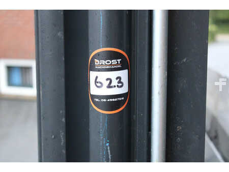 Chariots à mât rétractable 2018  Still FM-X10 reachtruck elektrische triplex sideshift freelift (3)