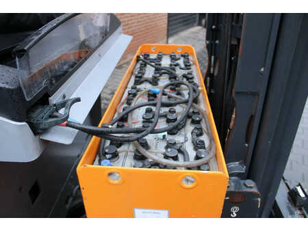 Retráctil 2020  Still FM-X14 reachtruck elektrische triplex sideshift freelift (9)