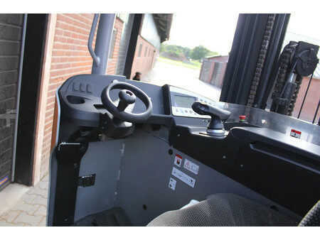 Retraky 2017  Still FM-X14 reachtruck elektrische triplex sideshift freelift (10)