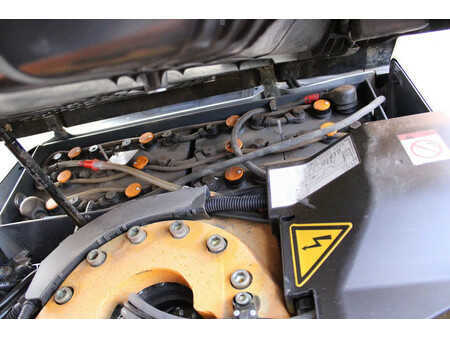 Sähkö - 4 pyör 2019  Still RX50 10heftruck elektrische triplex sideshift (12)