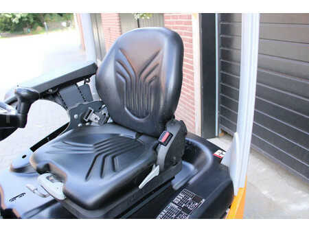 Sähkö - 4 pyör 2019  Still RX50 10heftruck elektrische triplex sideshift (13)