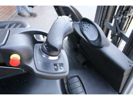 Sähkö - 4 pyör 2019  Still RX50 10heftruck elektrische triplex sideshift (14)