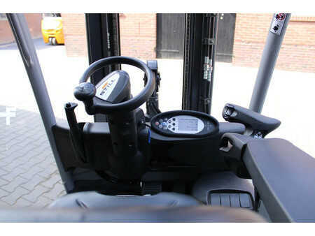 Sähkö - 4 pyör 2019  Still RX50 10heftruck elektrische triplex sideshift (15)