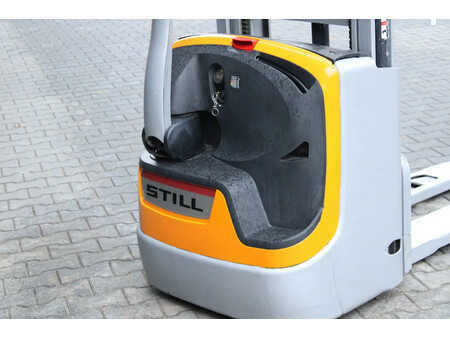 Stapelaars 2015  Still EXV12 stapelaar elektrische triplex 1617 uur (5)