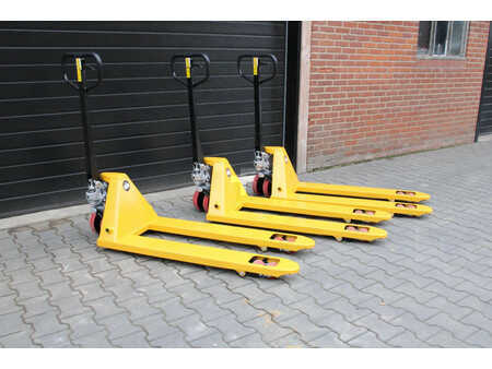 Ruční paletový vozík 2025  NIEUWE hand palletwagen hevermogen 2500kg (1)