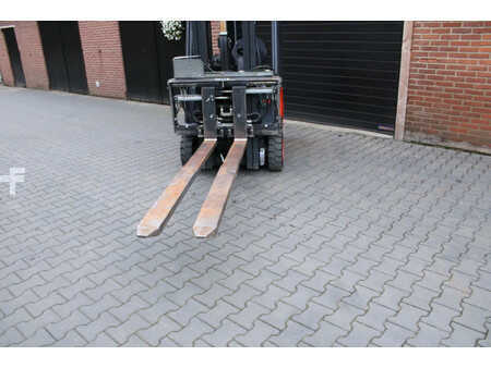 El Truck - 3-hjul 2019  Linde E16 heftruck elektrische triplex sideshift lepelverstelling (12)