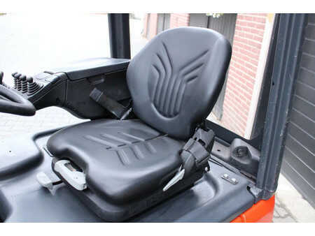 El Truck - 3-hjul 2019  Linde E16 heftruck elektrische triplex sideshift lepelverstelling (15)