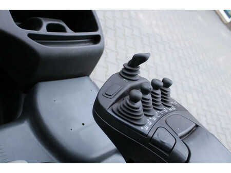 El Truck - 3-hjul 2019  Linde E16 heftruck elektrische triplex sideshift lepelverstelling (16)