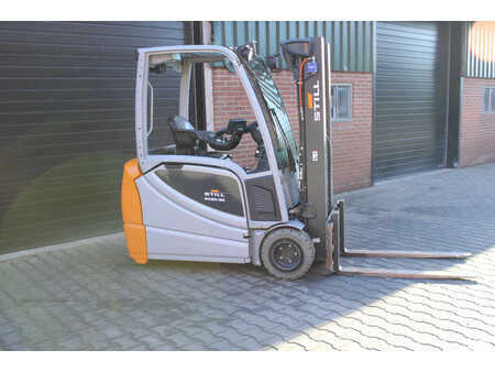 Sähkö - 4 pyör 2019  Still RX20 20L heftruck elektrische sideshift triplex (1)