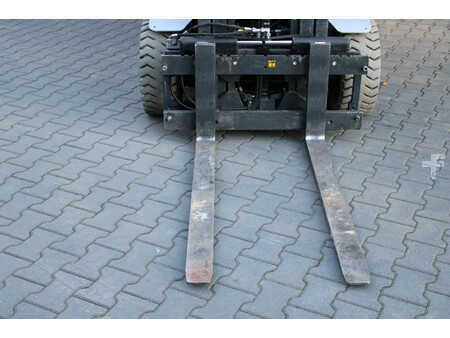 Chariots électriques à 4 roues 2016  Still RX60 25 heftruck elektrische triplex sideshift (13)