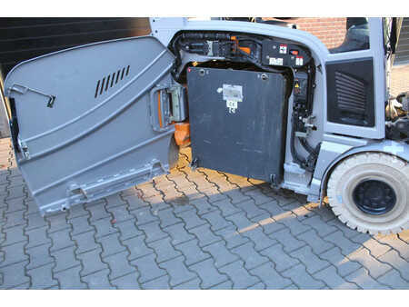 Elektro čtyřkolový VZV 2021  Still RX60 25 heftruck elektrische triplex sideshift 5542 uur (11)