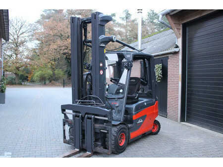 Chariots électriques à 4 roues 2014  Linde E25 heftruck elektrische triplex lepelversteling sidesift (10)