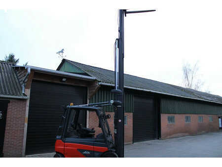 Chariots électriques à 4 roues 2014  Linde E25 heftruck elektrische triplex lepelversteling sidesift (12)