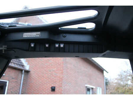 Chariots électriques à 4 roues 2014  Linde E25 heftruck elektrische triplex lepelversteling sidesift (18)