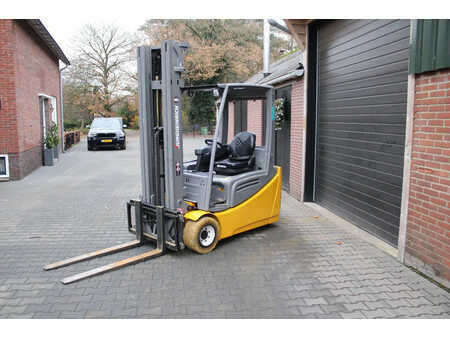 Sähkö - 4 pyör 2016  Jungheinrich EFG218k heftruck elektrische triplex 4 functies (2)