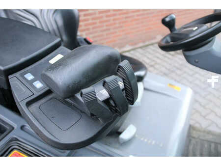 Carrelli elettrici 4 ruote 2017  Jungheinrich EFG318k heftruck elektrische freelift triplex sideshift (10)