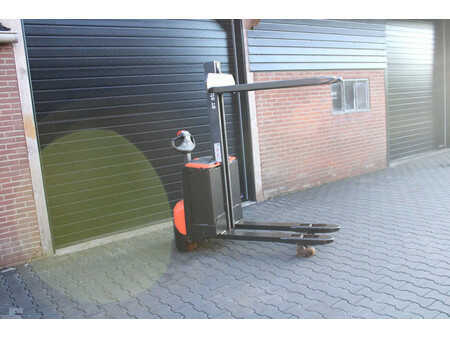 Pallet Stackers 2018  Toyota SWE080L stapelaar elektrische met pompwagen functie (7)