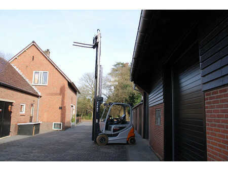 Elektromos 4 kerekű 2017  Still RX60 30 heftruck elektrische triplex lepelverstelling sideshift (11)