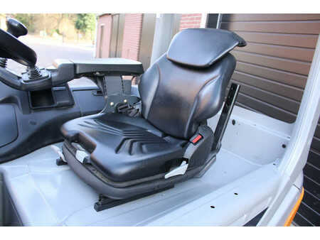 Elektromos 4 kerekű 2017  Still RX60 30 heftruck elektrische triplex lepelverstelling sideshift (14)