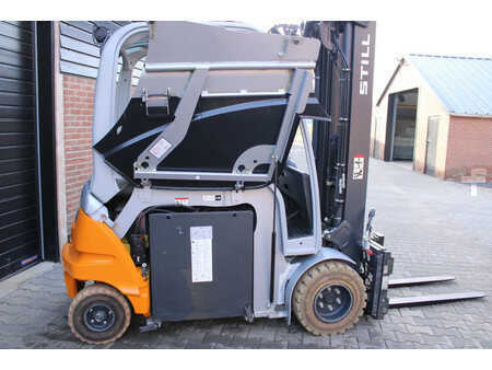 Elektromos 4 kerekű 2017  Still RX60 30 heftruck elektrische triplex lepelverstelling sideshift (8)