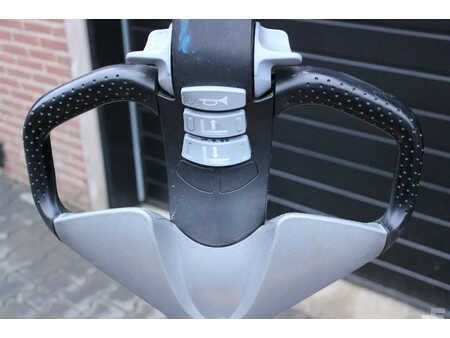 Transpalettes éléctriques 2019  Still exu18 palletwagen elektrische bj 2019 (9)