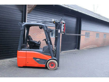 Carrelli elettrici 3 ruote 2018  Linde E16 heftruck elektrische triplex lepelverstelling sideshift (8)