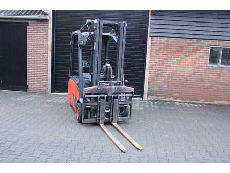 Carrelli elettrici 3 ruote 2019  Linde E16 heftruck elektrische triplex sideshift lepelverstelling (4)