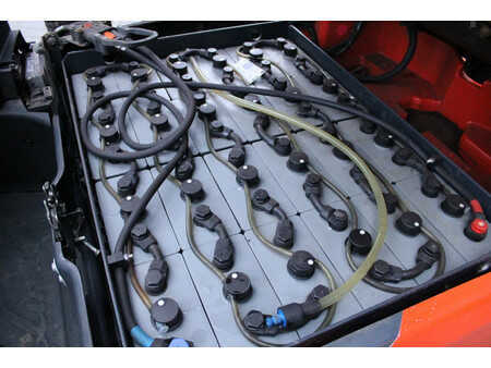 Carrelli elettrici 3 ruote 2019  Linde E16 heftruck elektrische triplex sideshift lepelverstelling (8)